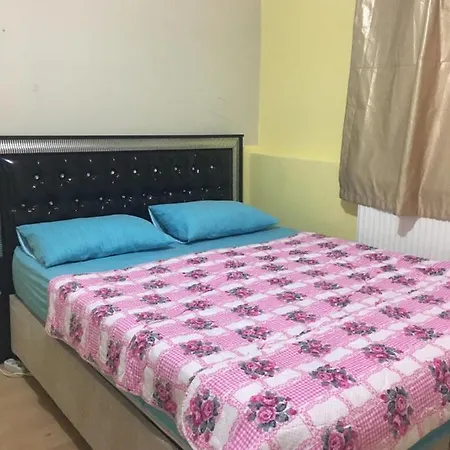 בית אירוח Luxurious, Clean, Quiet In Florya *